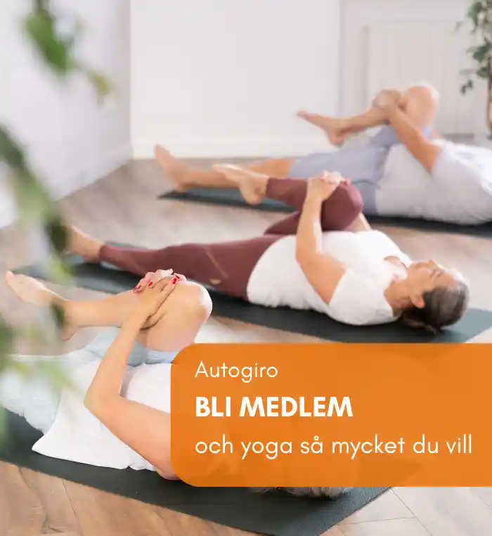 Yoga med autogiro hos oss på Yogaland i Vällingby, Stockholm.